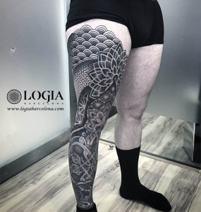 tatuaje-pierna-mandala-Logia-Barcelona-Dasly2   